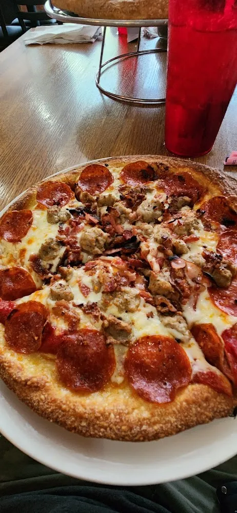 8 Pepperoni Pizza